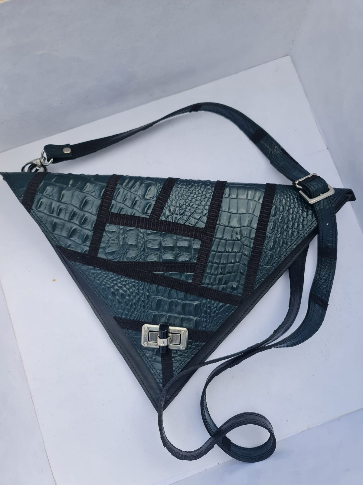 Geanta Tria din piele naturala-model geometric handmade